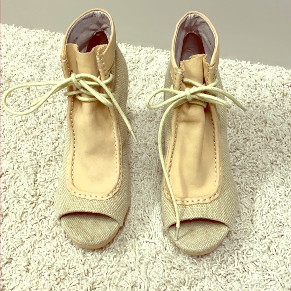 Anthropologie Sandals size 9